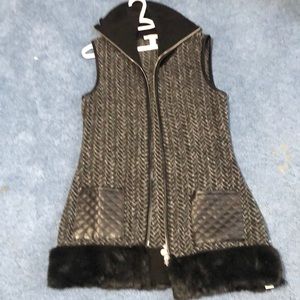 White House Black Market long black and white chevron sweater vest